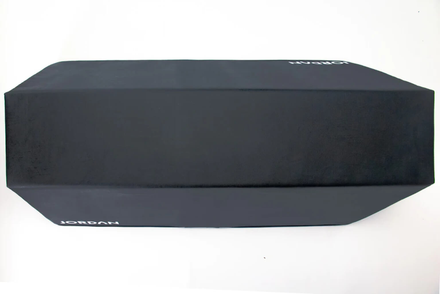 Our bench is tailored for lower body workouts and hip thrust exercises, but its ample size accommodates various other exercises, such as dumbbell chest press or fly.
