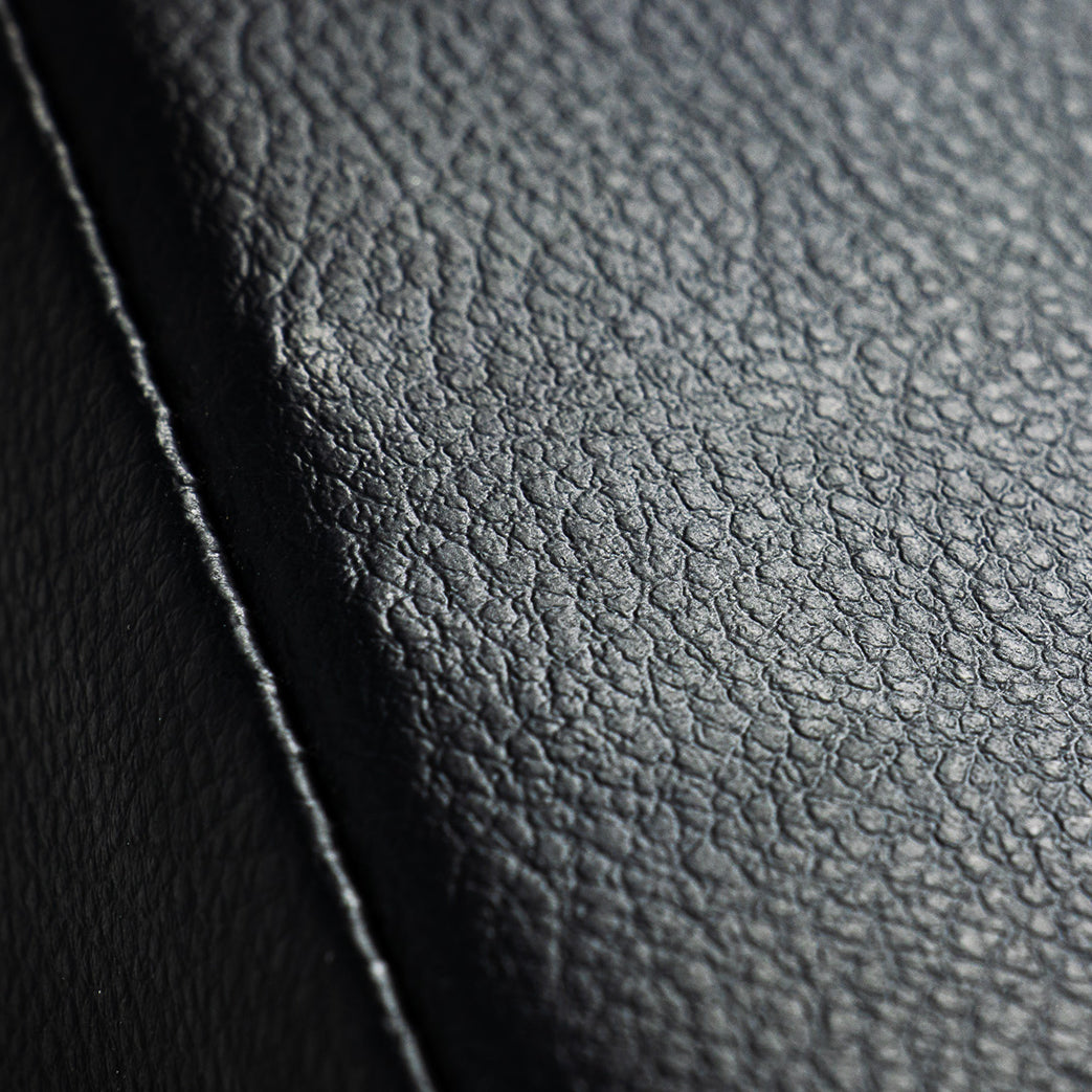 Jordan Fitness Adjustable Weight Bench Close Up Of The Quality Leather - Black